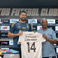 Luan foi apresentado pelo ex-jogador e ídolo do Santos, Antônio Lima dos Santos, 'Lima' - Imagem: Jelson Henrique/Rádio CBN Santos