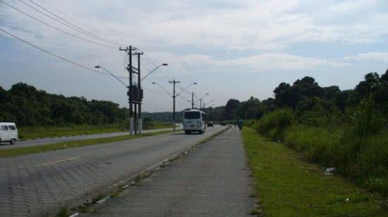 Avenida Angelina Pretti, em São Vicente, sentido Área Insular da Cidade - Imagem: Reprodução/Redes Sociais