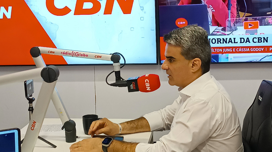 Fábio Ferraz, Secretário de Governo de Santos informou aos ouvintes da CBN Santos que os novos veículos já estão sendo implementados - Imagem: Rádio CBN Santos