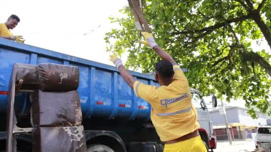 Em 8 anos foram retirados mais de 1 milhão de tonelada de lixo em Guarujá - Imagem: Reprodução/ Hygor Abreu/Prefeitura de Guarujá