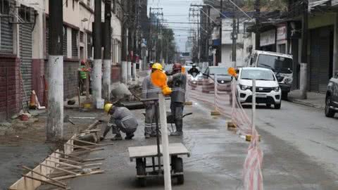 Obras do VLT interditam centro de Santos - Imagem: Reprodução/Prefeitura de Santos
