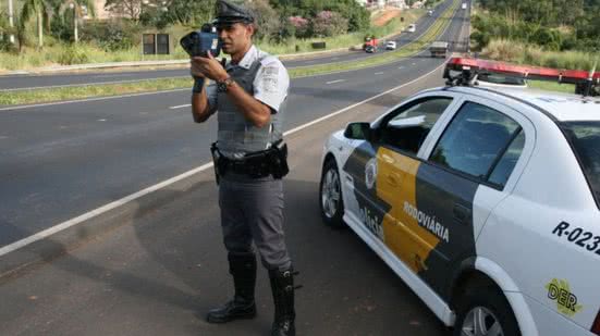 Polícia Rodoviária e Receita Federal desmantelam tráfico na Baixada Santista - Imagem: Divulgação/ Polícia Militar