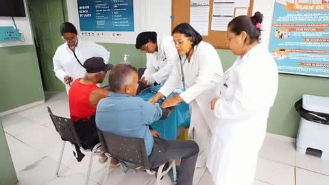 Além de atendimentos, foram realizadas consultas médicas, testes rápidos de HIV e sífilis - Imagem: Prefeitura de São Vicente