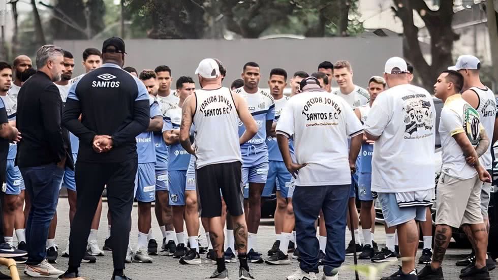 A torcida classificou a derrota para o Inter como “vexame” - Imagem: Instagram