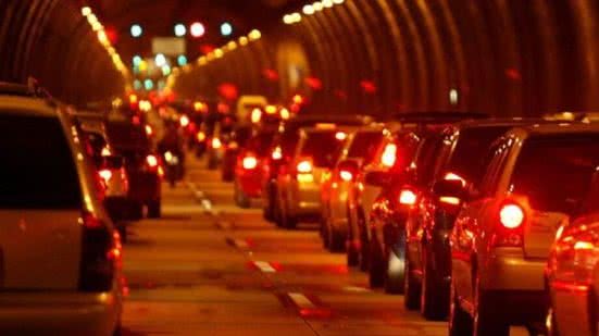 Motoristas se deparam com congestionamento de 8 km no sentido da capital de São Paulo - Imagem: Reprodução/Ecovias