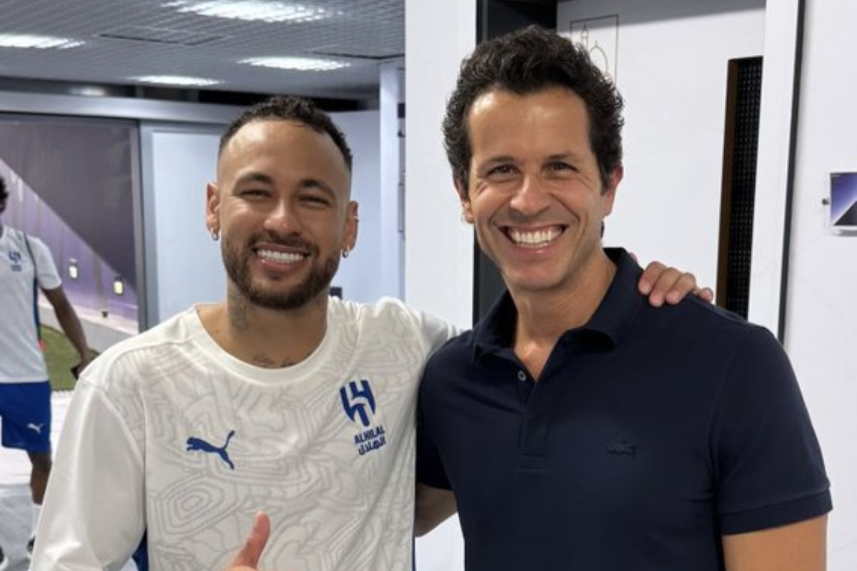 Neymar e Rodrigo Lasmar, médico da CBF - Imagem: Divulgação